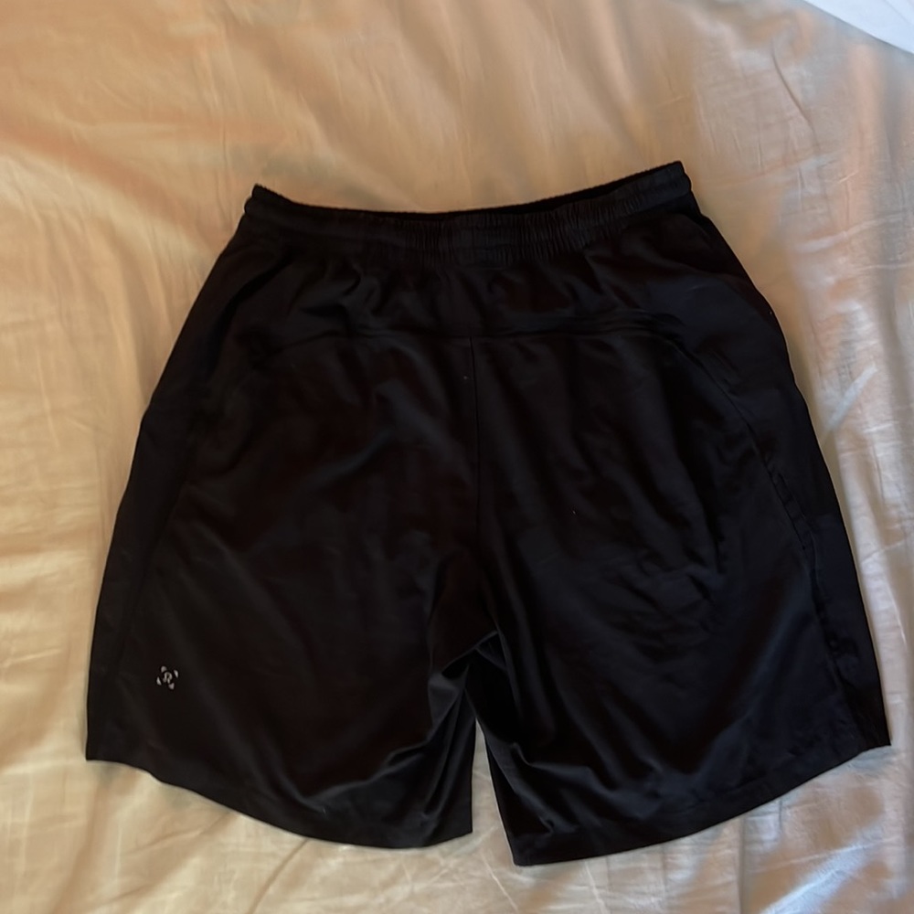 Lululemon - Picture 2 of 5